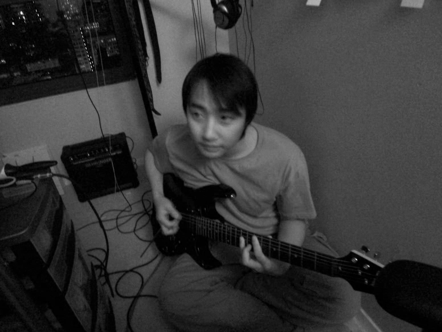 Wonbin Yang at home studio